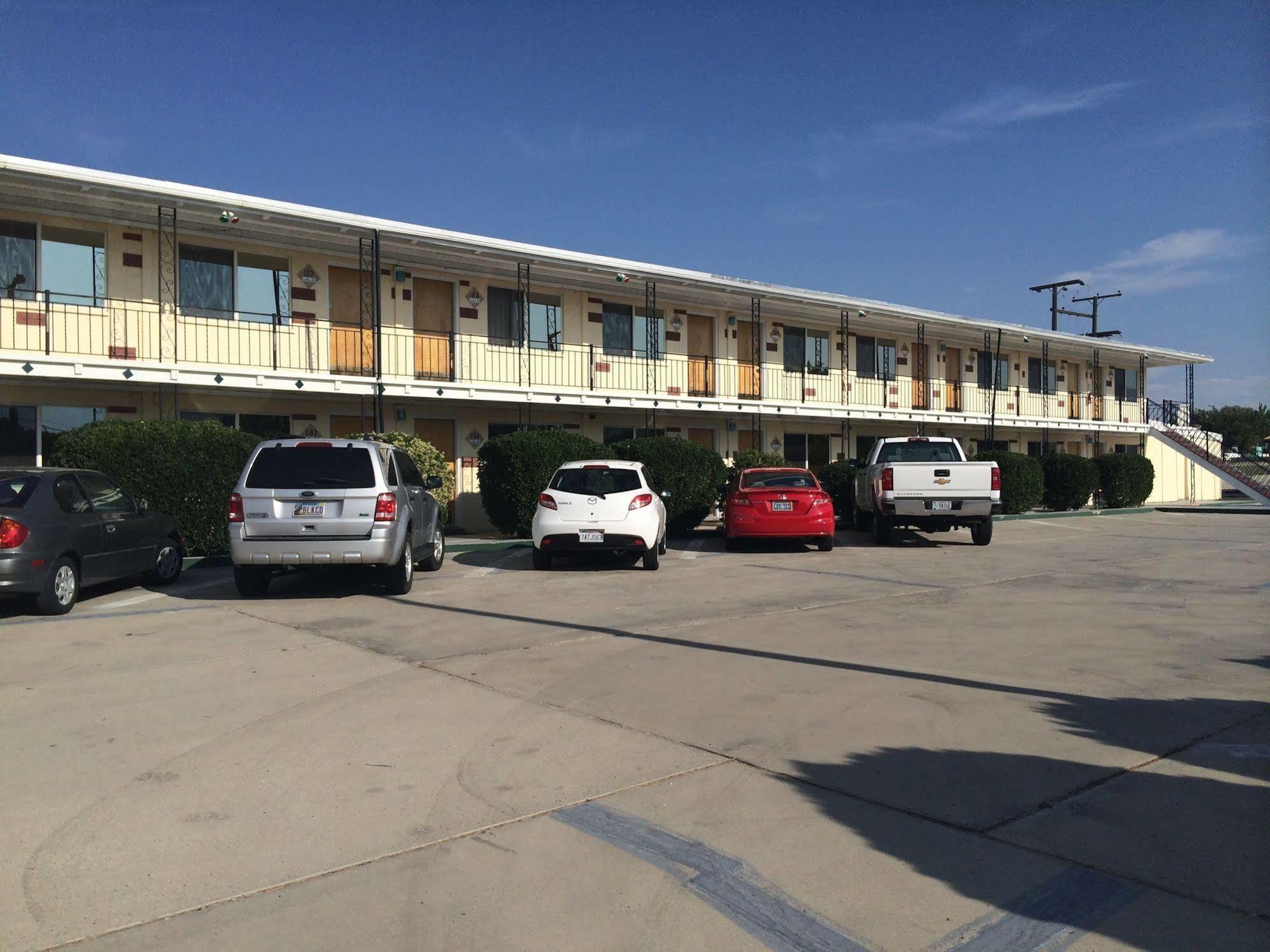 הות'ורן Holiday Lodge מראה חיצוני תמונה
